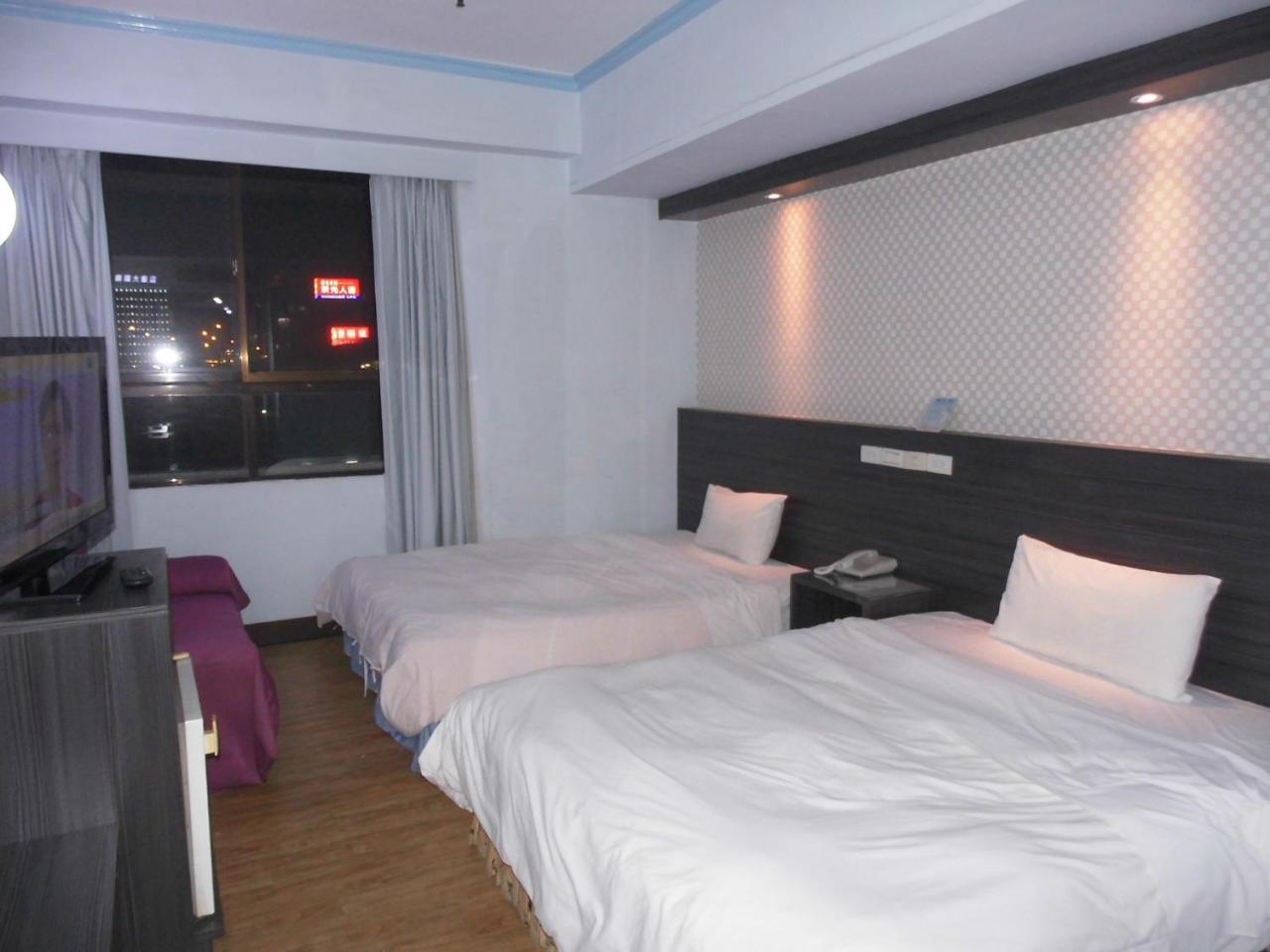 Modern Plaza Hotel Гаосюн Номер фото